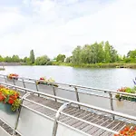 L'elegant T2 Proche De Versailles Et De Paris Guyancourt